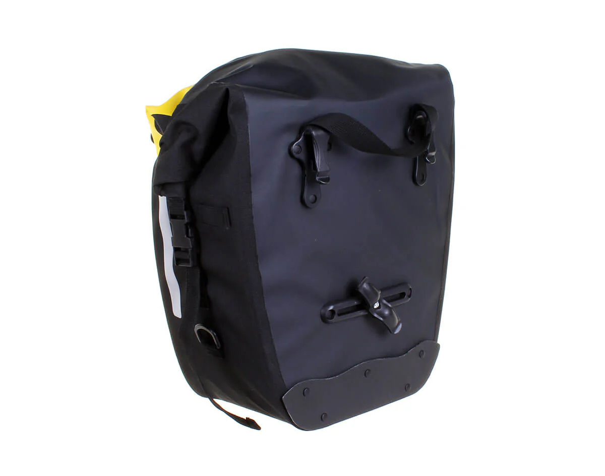 Classic Waterproof Bike Pannier - 17 Litres - Image 6